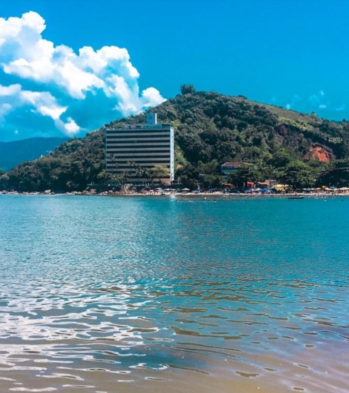 Apartamento Dona Frida Prainha Com Wifi Pe Na Areia Caraguatatuba Ngoại thất bức ảnh
