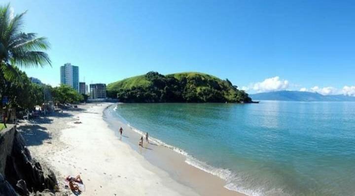 Apartamento Dona Frida Prainha Com Wifi Pe Na Areia Caraguatatuba Ngoại thất bức ảnh